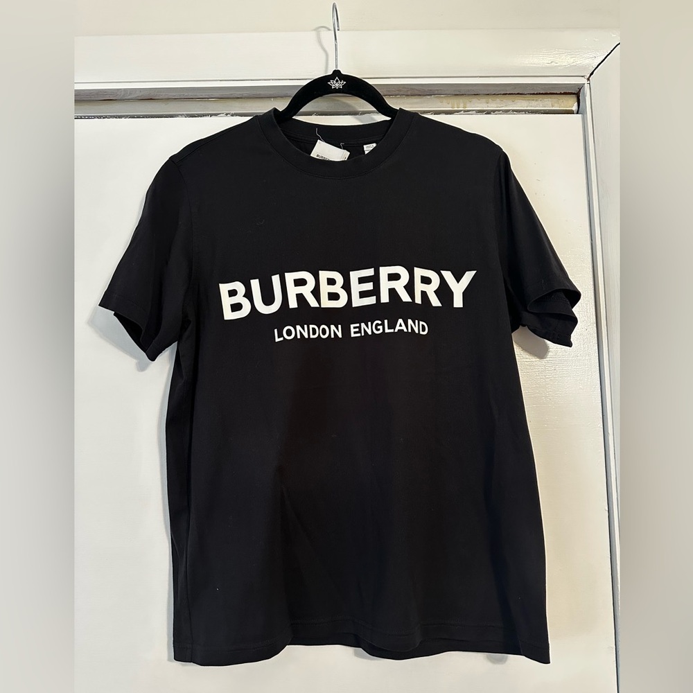Burberry Tshirt